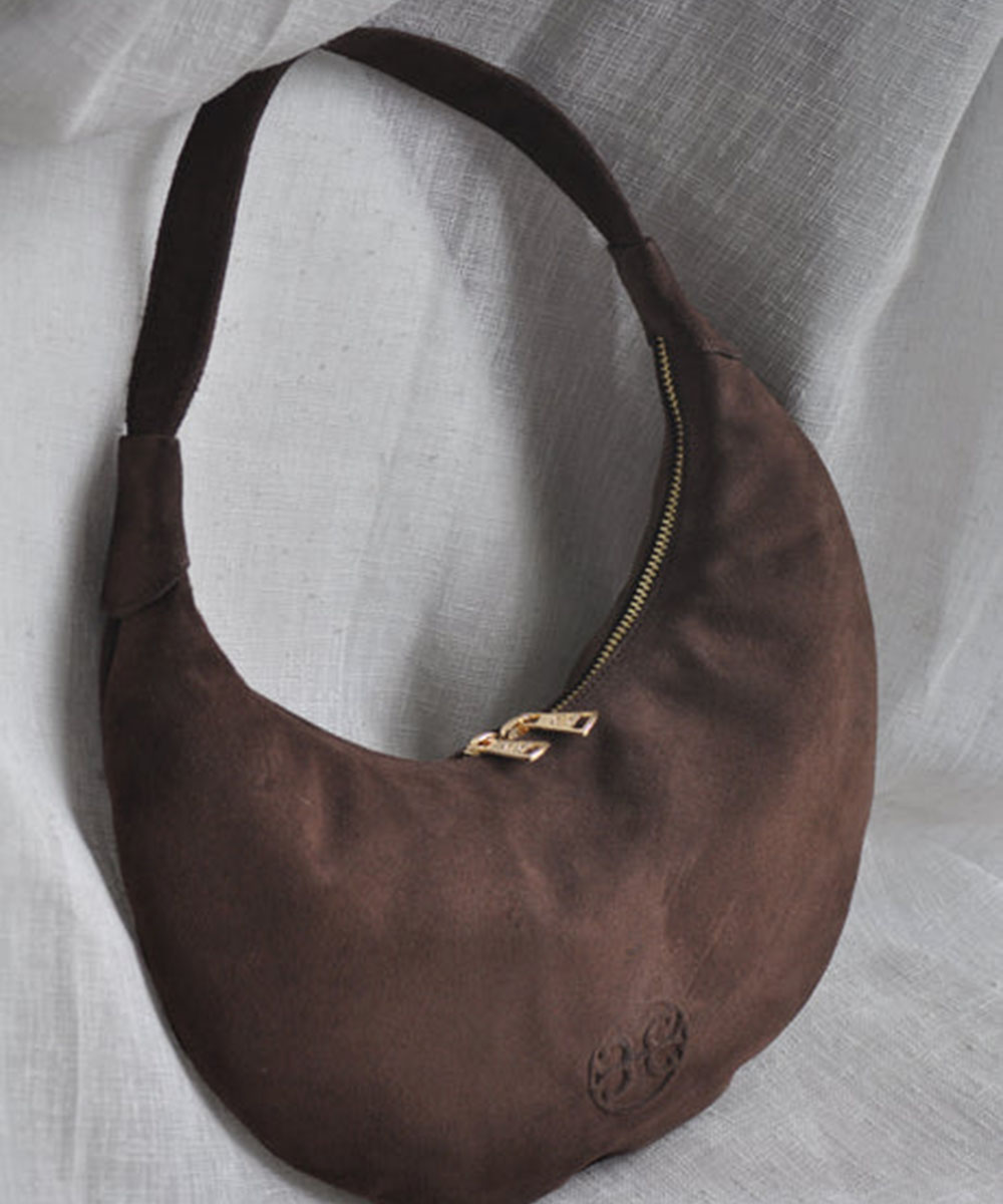OPHELIA_SMALL_CHOCOLATE_SUEDE 5_